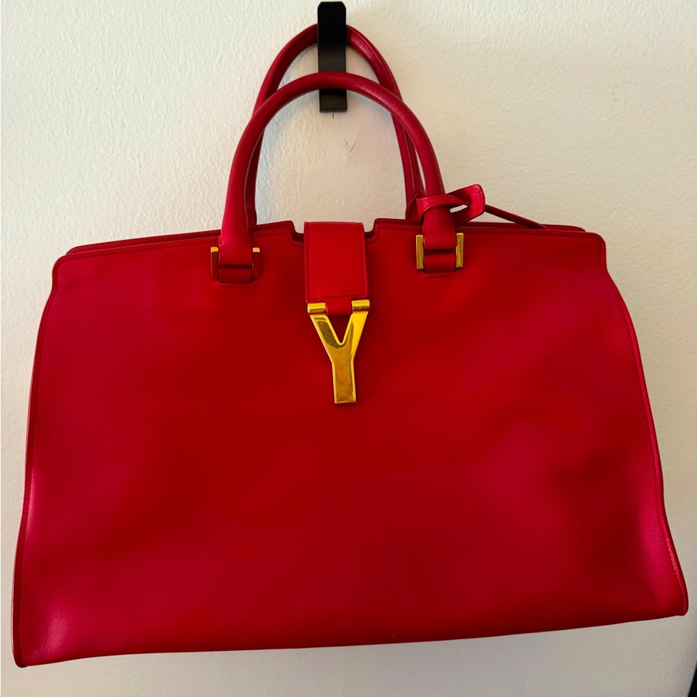 Saint Laurent Cabas Y Leather Tote Bag